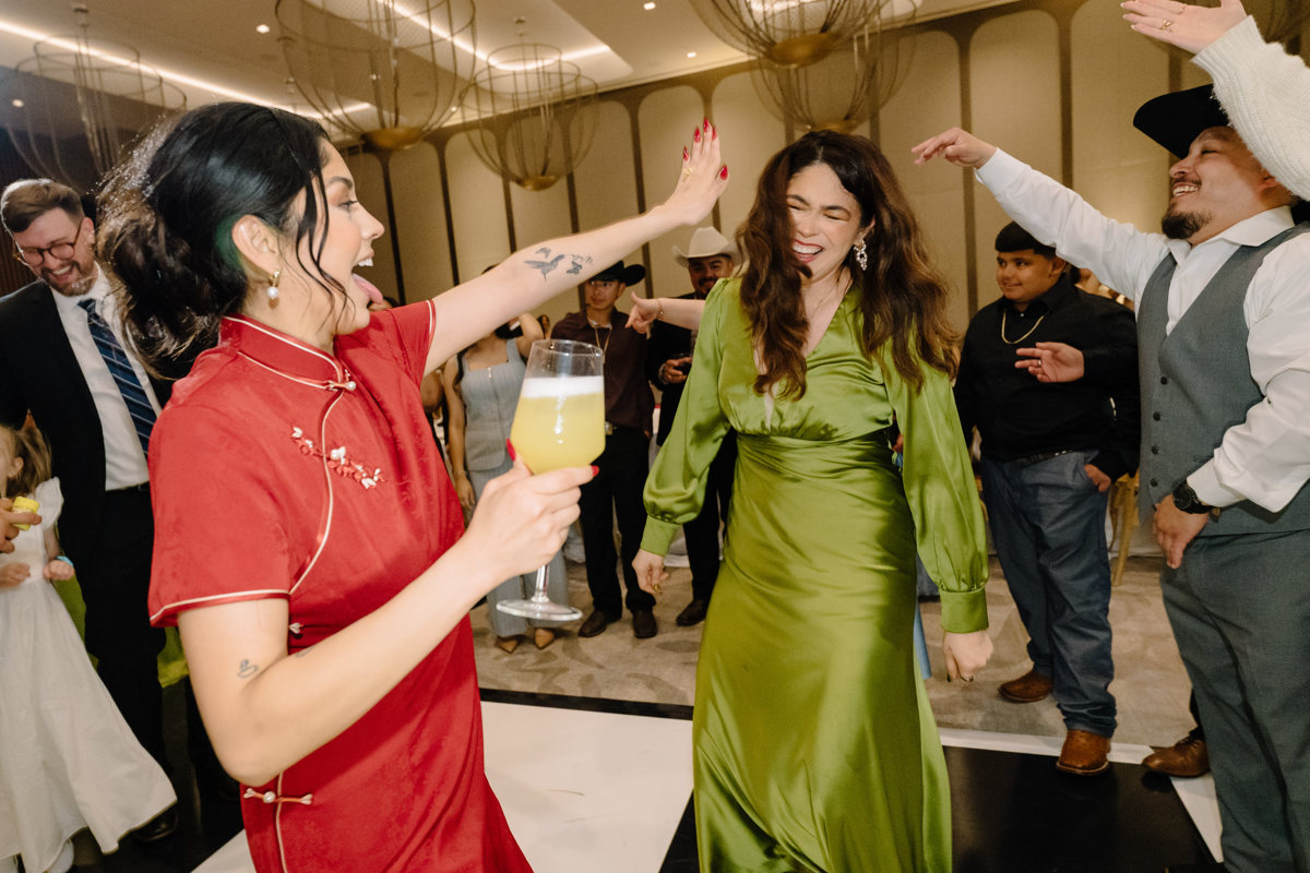 thompson hotel houston wedding grace prebyterian church ceremony best houston wedding photographer knwedding