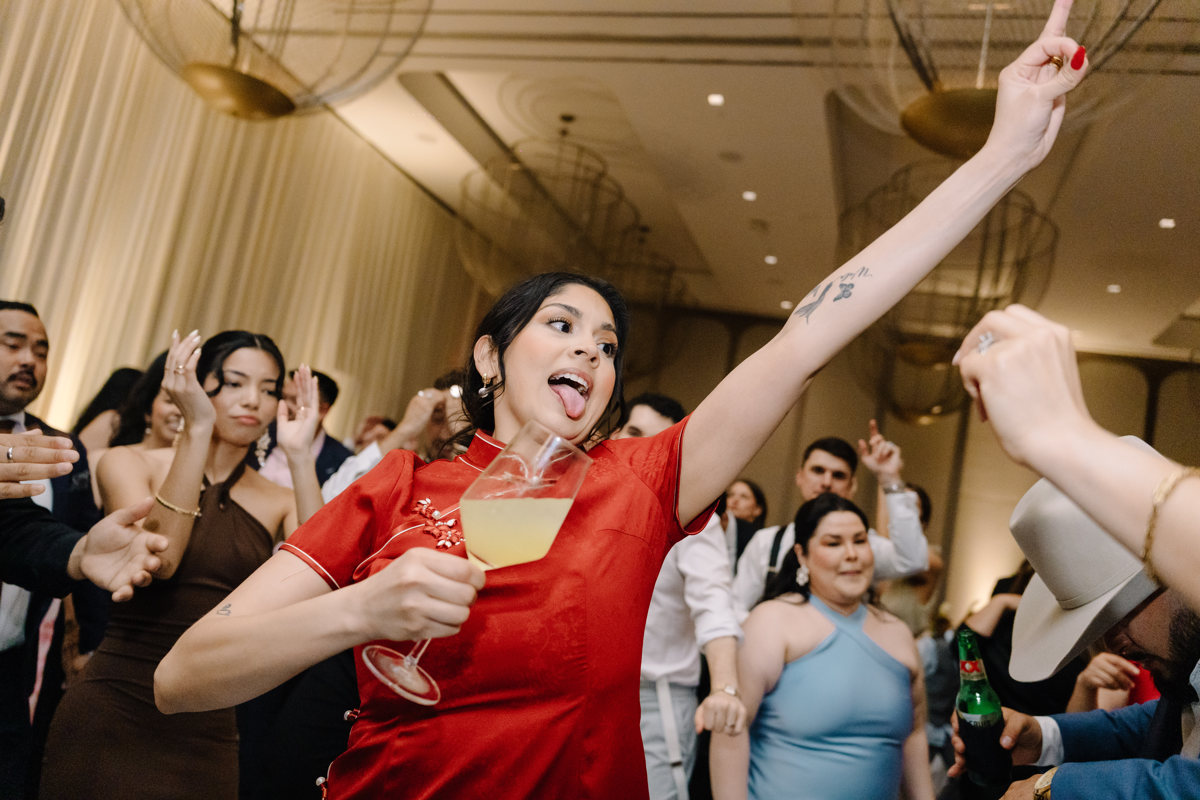 thompson hotel houston wedding grace prebyterian church ceremony best houston wedding photographer knwedding