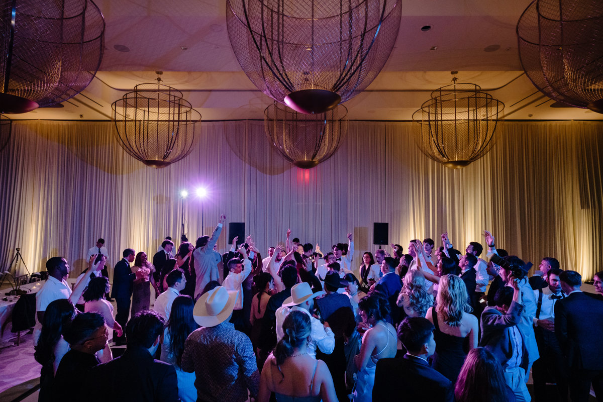 thompson hotel houston wedding grace prebyterian church ceremony best houston wedding photographer knwedding