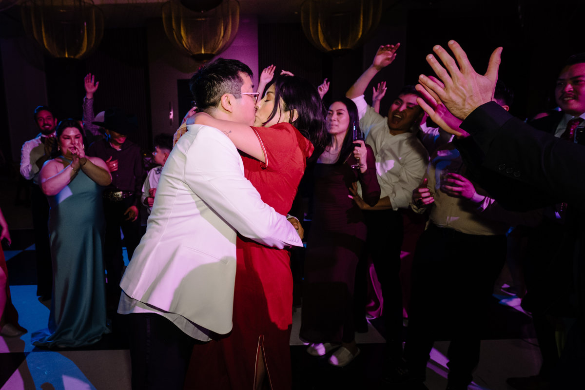 thompson hotel houston wedding grace prebyterian church ceremony best houston wedding photographer knwedding