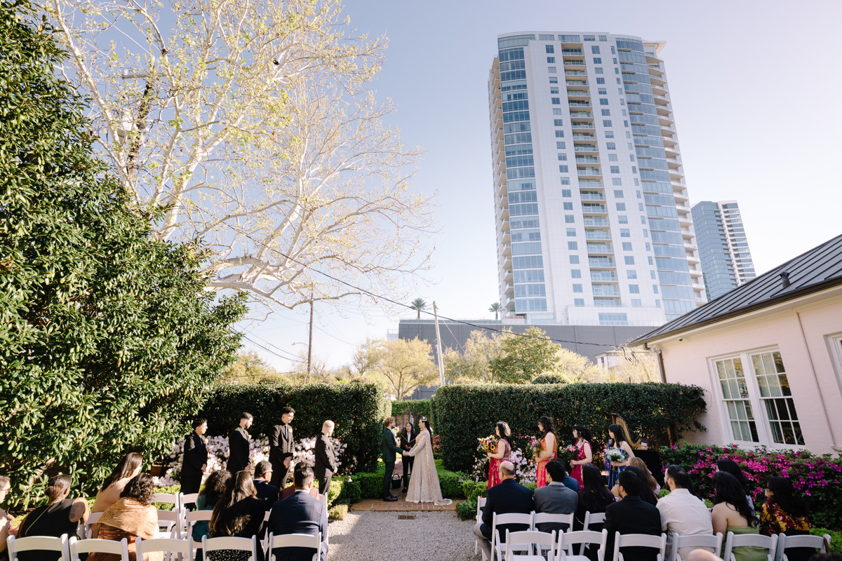 Houston-micro-wedding-photographer-river-oaks-garden-club-ceremony-reception-venue-small-guest-count-wedding-0007 Houston micro wedding photographer river oaks garden club ceremony reception venue small guest count wedding