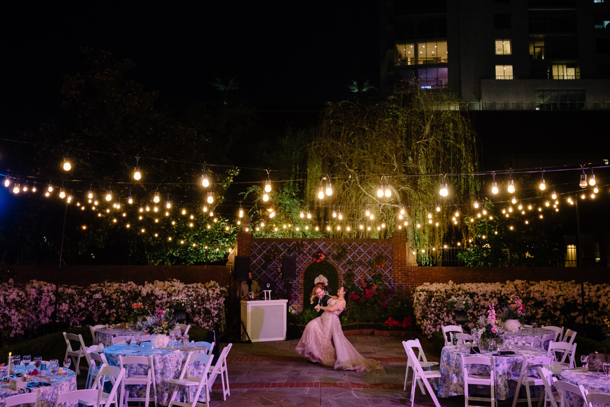 Houston-micro-wedding-photographer-river-oaks-garden-club-ceremony-reception-venue-small-guest-count-wedding-0076 Houston micro wedding photographer river oaks garden club ceremony reception venue small guest count wedding