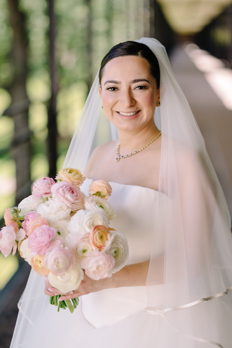 Houston wedding ceremony at st basil chapel st thomas university reception julia ideson library photographer photo