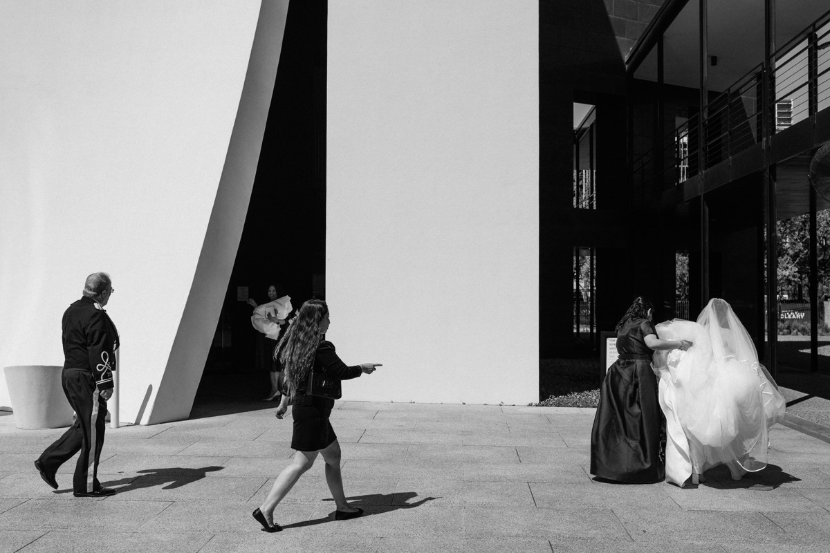 Houston wedding ceremony at st basil chapel st thomas university reception julia ideson library photographer photo