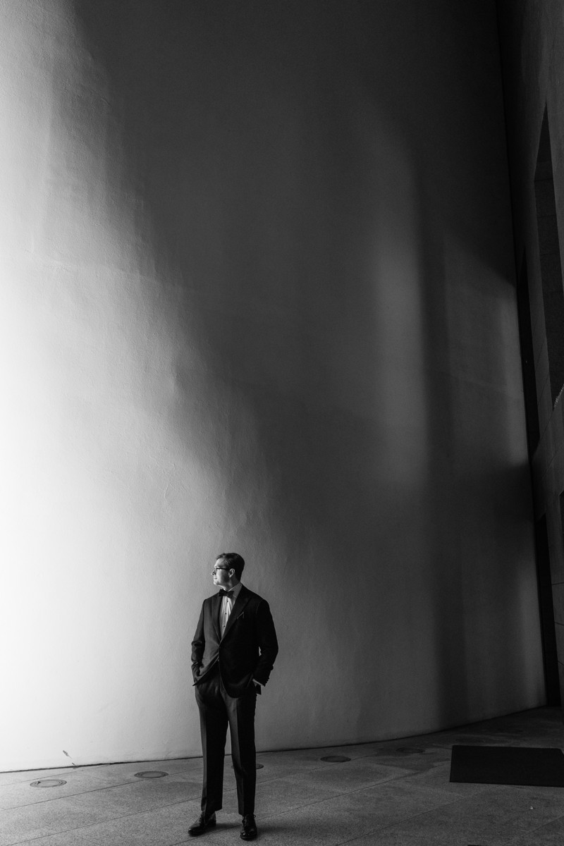 Houston wedding ceremony at st basil chapel st thomas university reception julia ideson library photographer photo