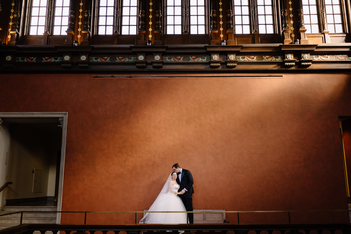 Houston wedding ceremony at st basil chapel st thomas university reception julia ideson library photographer photo