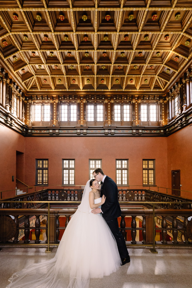 Houston wedding ceremony at st basil chapel st thomas university reception julia ideson library photographer photo