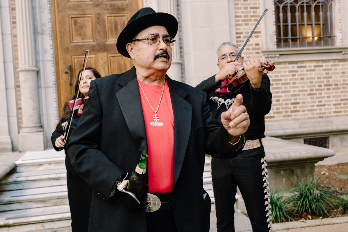 Houston wedding ceremony at st basil chapel st thomas university reception julia ideson library photographer photo