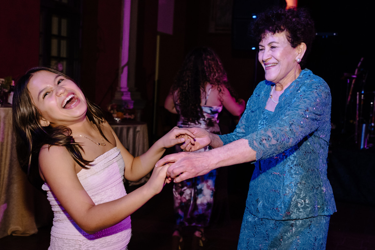 Houston wedding ceremony at st basil chapel st thomas university reception julia ideson library photographer photo