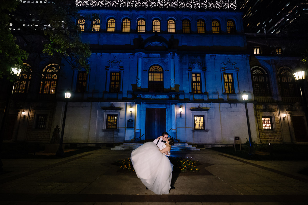 Houston wedding ceremony at st basil chapel st thomas university reception julia ideson library photographer photo