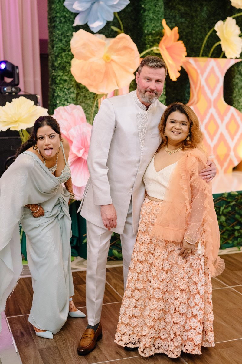 Houston documentary wedding indian american at omni hotel riverway riveroaks photo