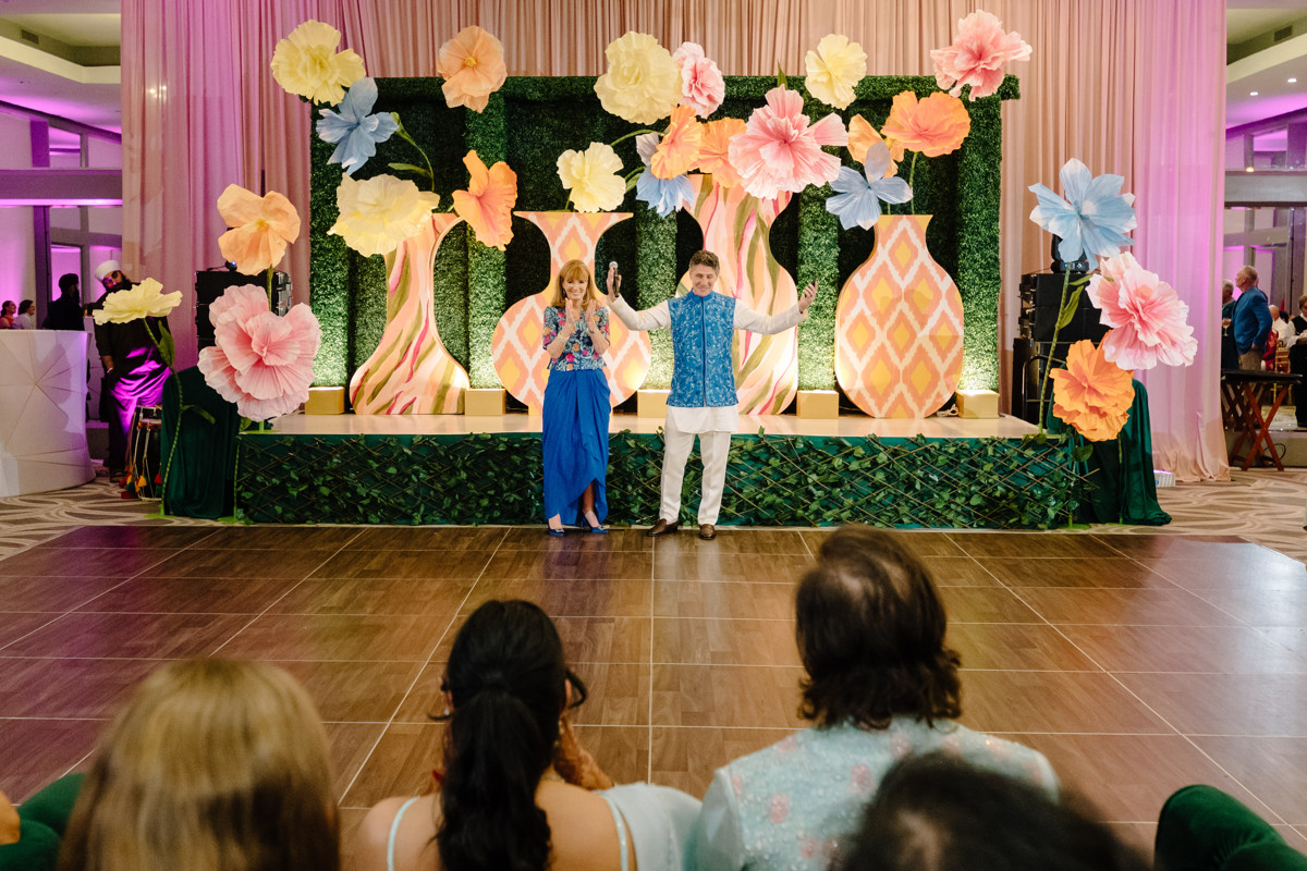Houston documentary wedding indian american at omni hotel riverway riveroaks photo