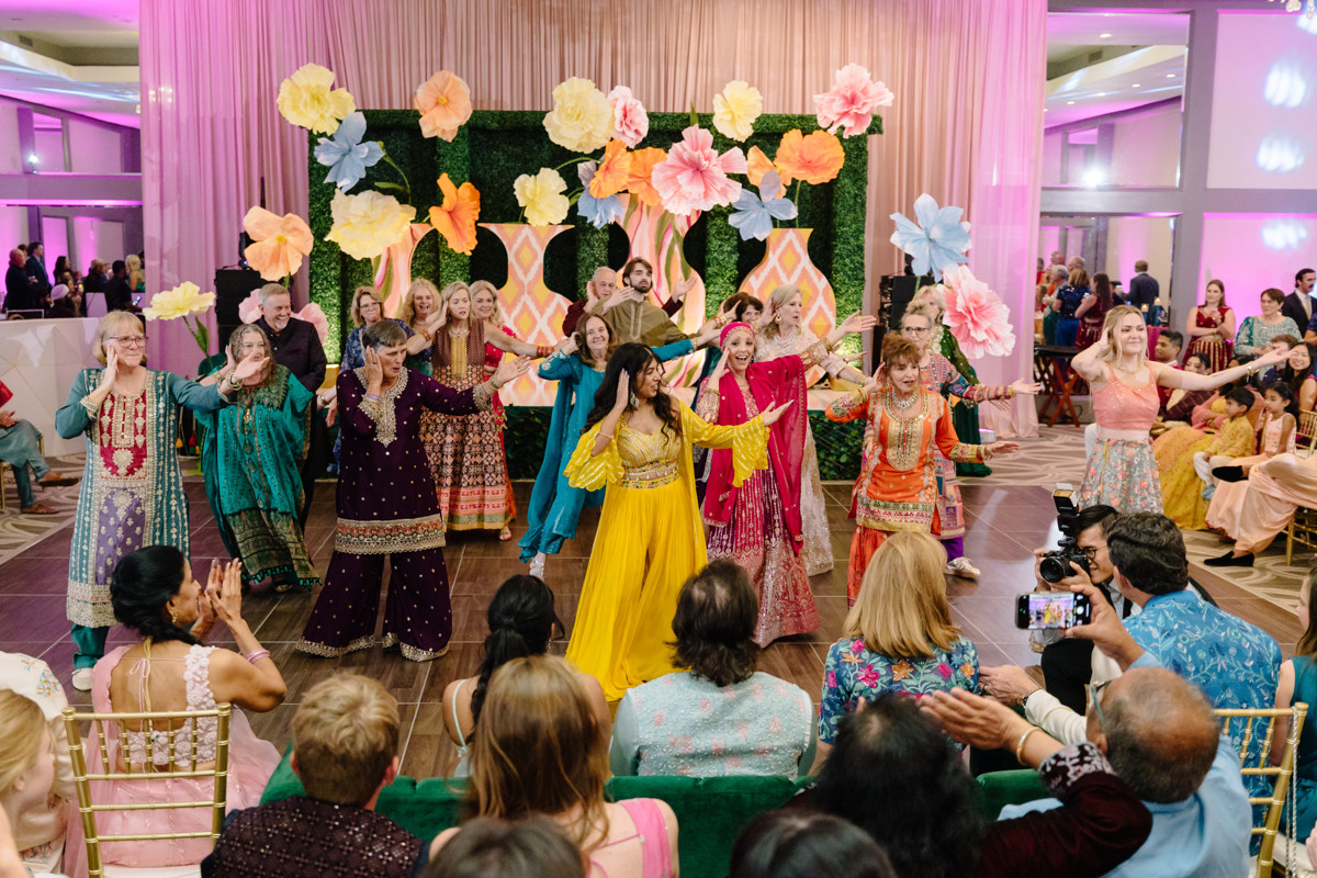 Houston documentary wedding indian american at omni hotel riverway riveroaks photo