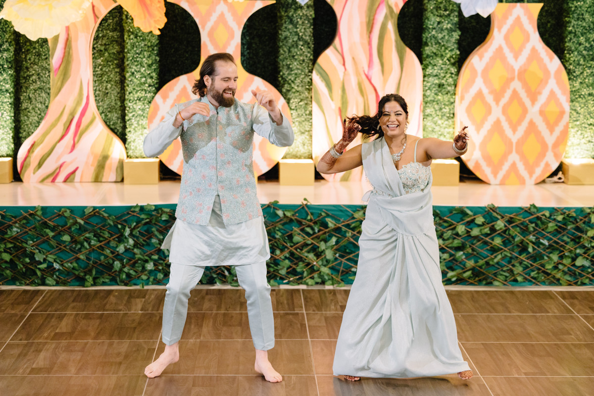 Houston documentary wedding indian american at omni hotel riverway riveroaks photo