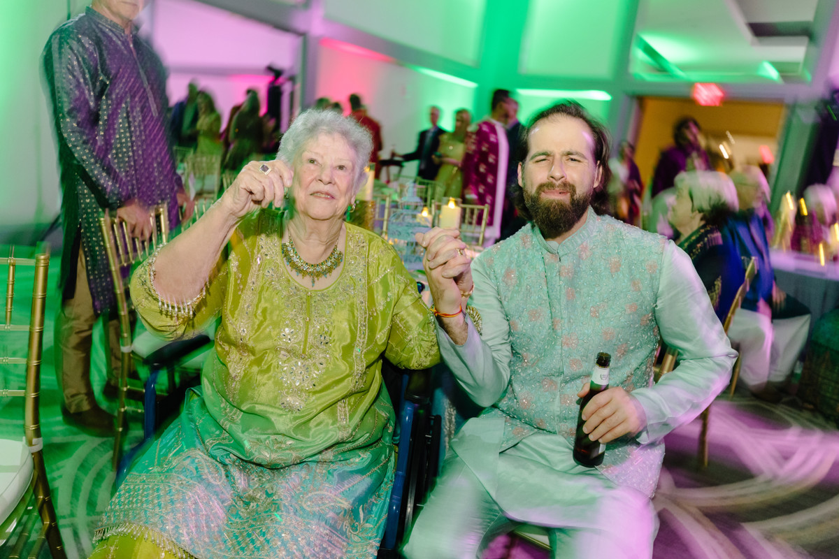 Houston documentary wedding indian american at omni hotel riverway riveroaks photo