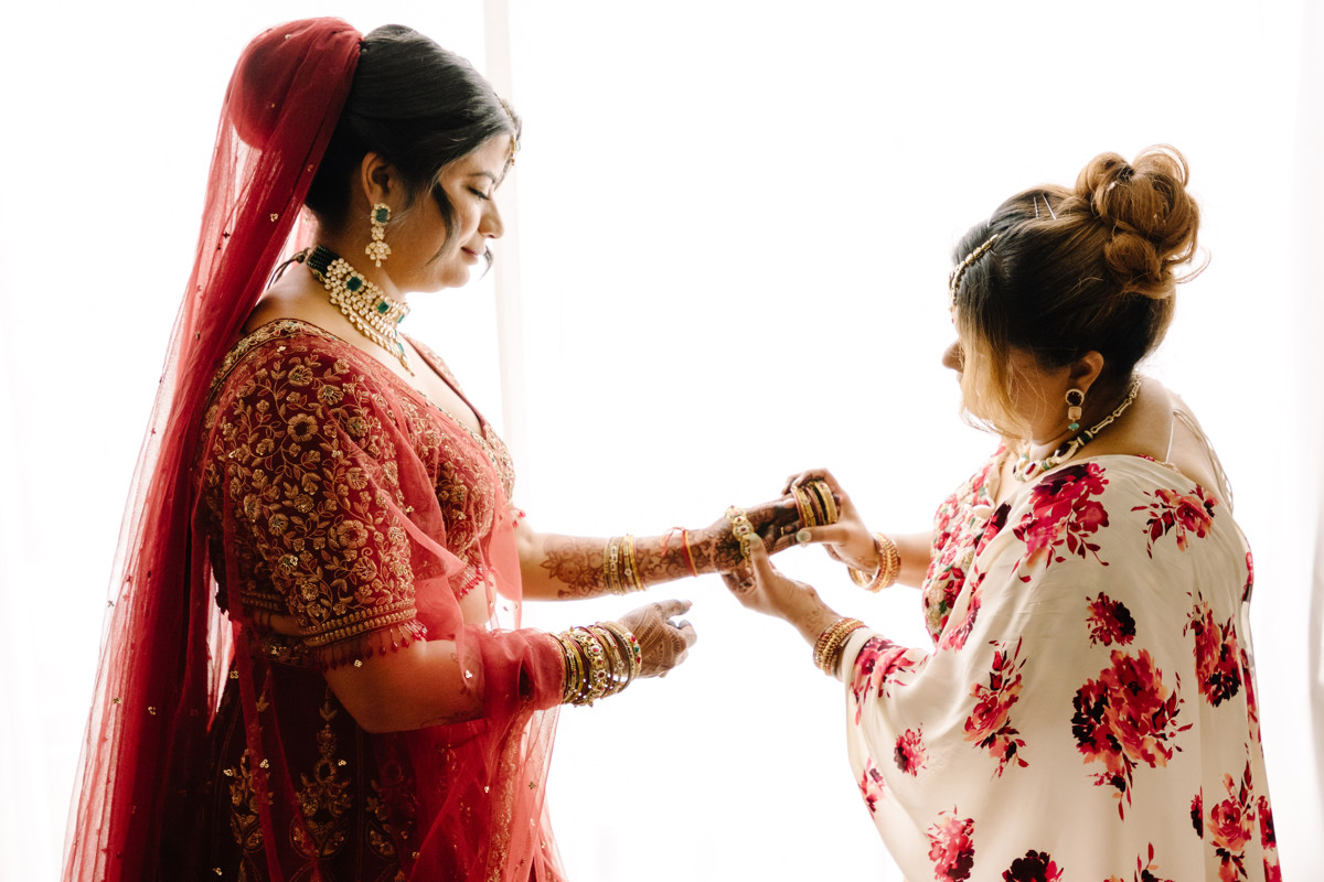 Houston documentary wedding indian american at omni hotel riverway riveroaks photo