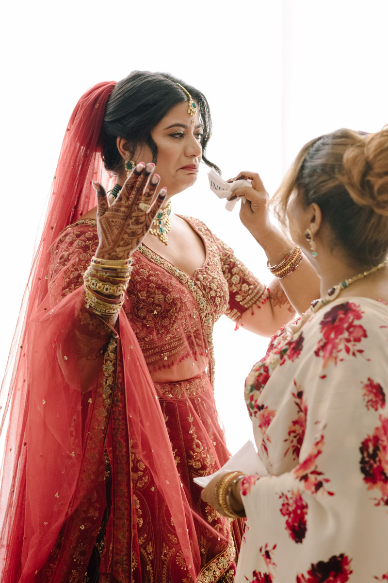 Houston documentary wedding indian american at omni hotel riverway riveroaks photo