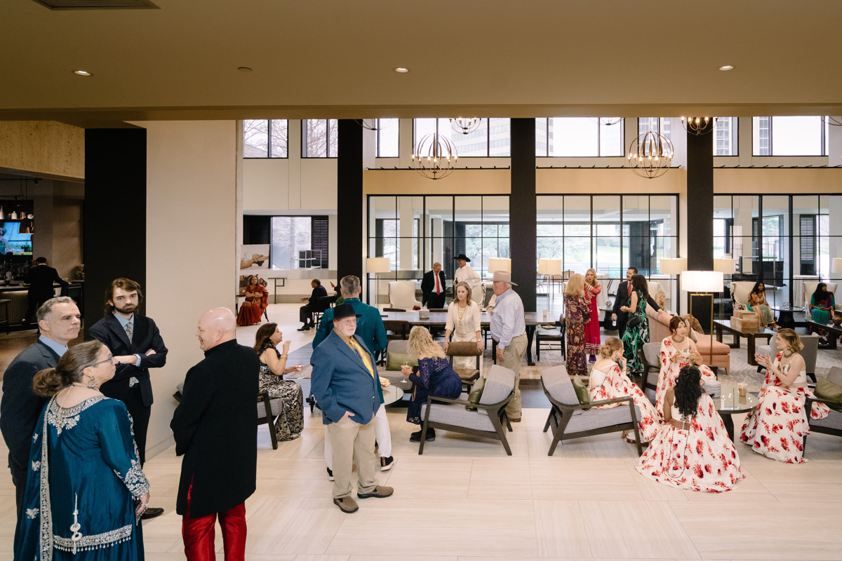 Houston documentary wedding indian american at omni hotel riverway riveroaks photo