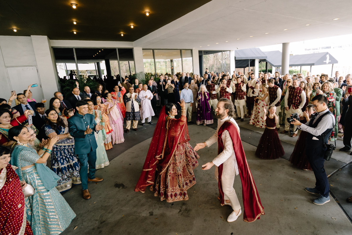 Houston documentary wedding indian american at omni hotel riverway riveroaks photo