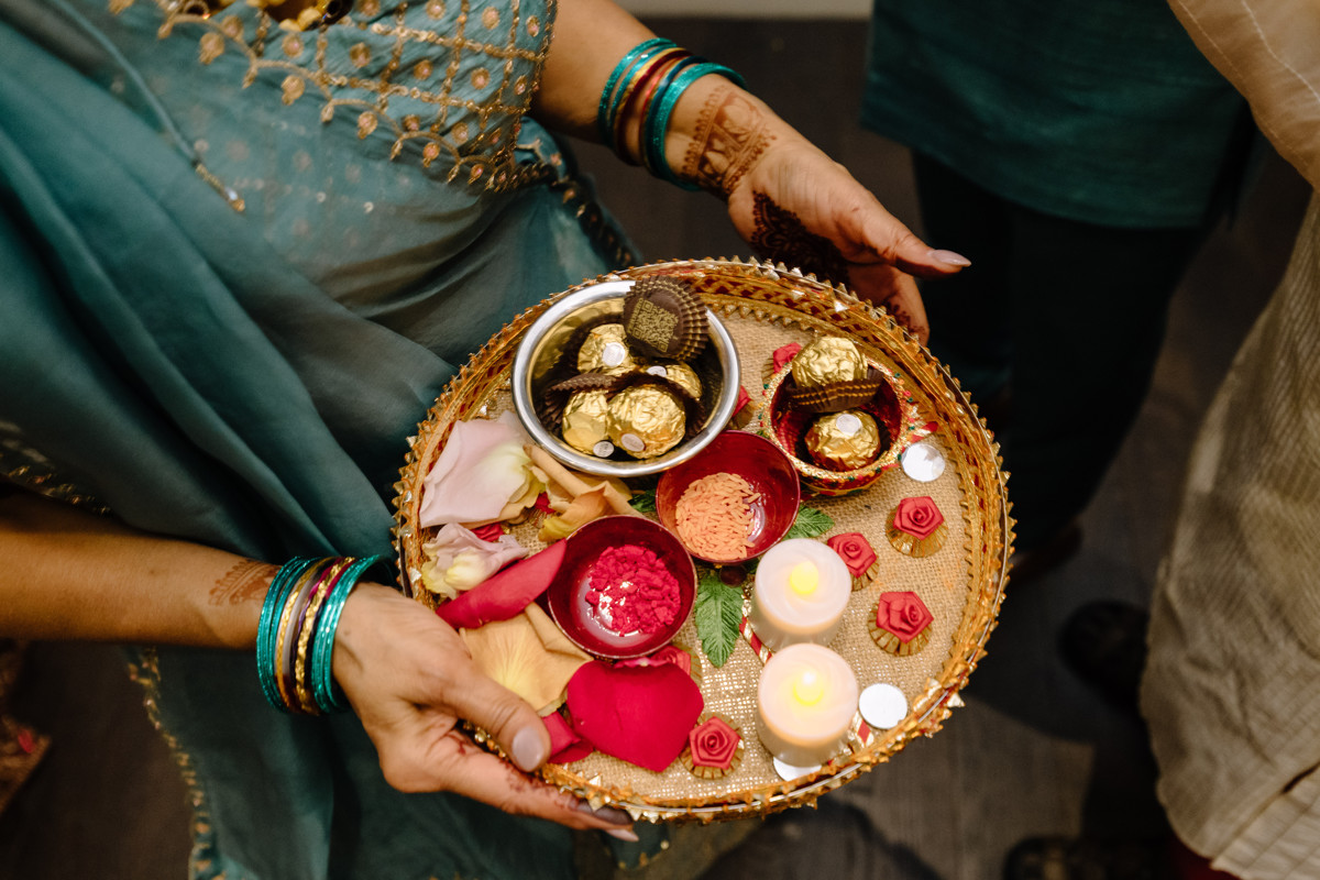 Houston documentary wedding indian american at omni hotel riverway riveroaks photo