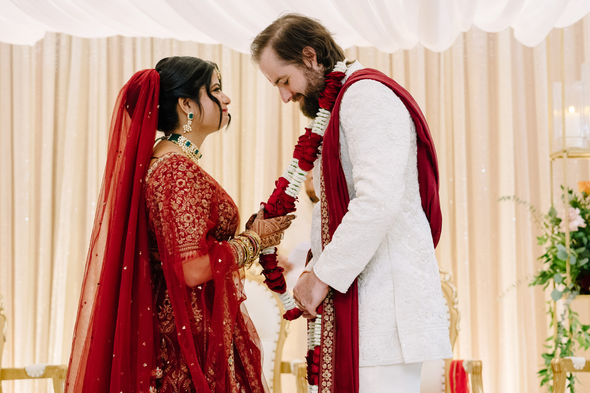 Houston documentary wedding indian american at omni hotel riverway riveroaks photo