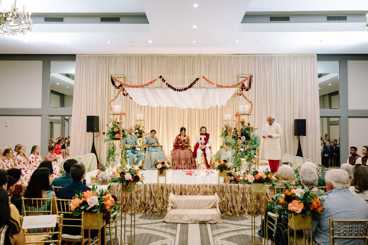 Houston documentary wedding indian american at omni hotel riverway riveroaks photo