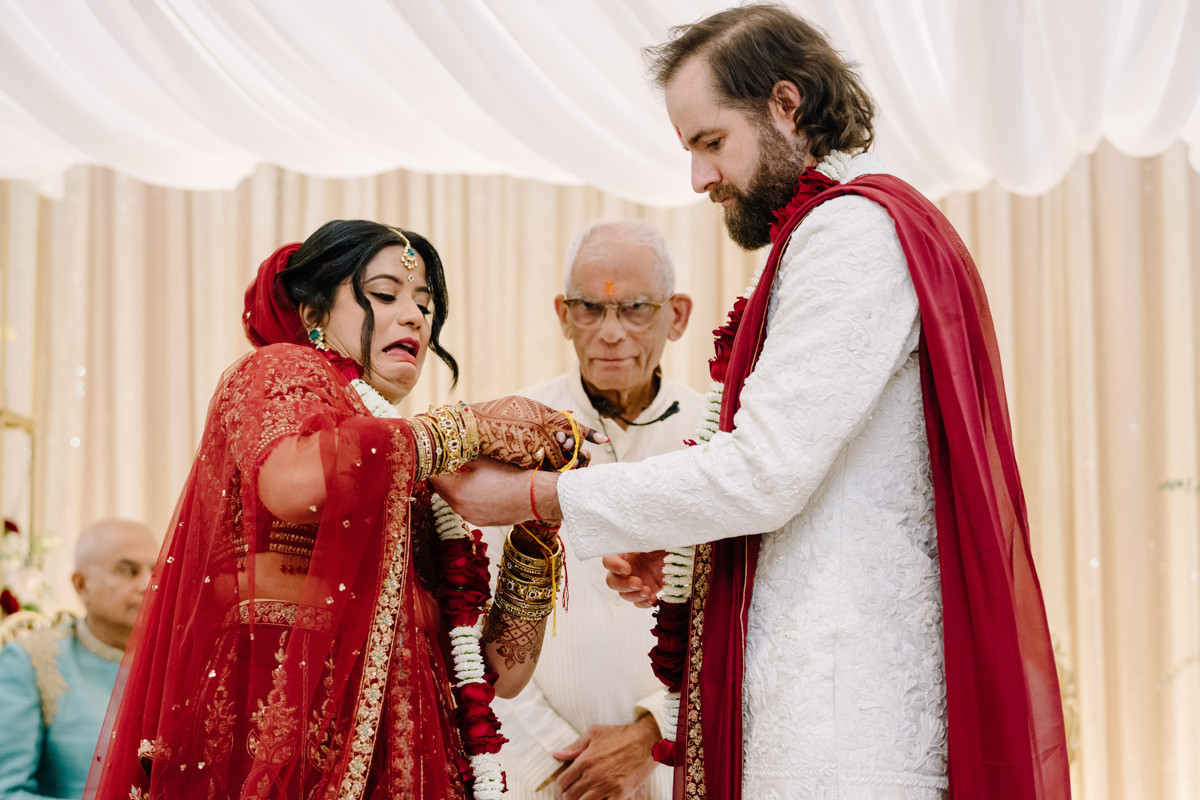 Houston documentary wedding indian american at omni hotel riverway riveroaks photo