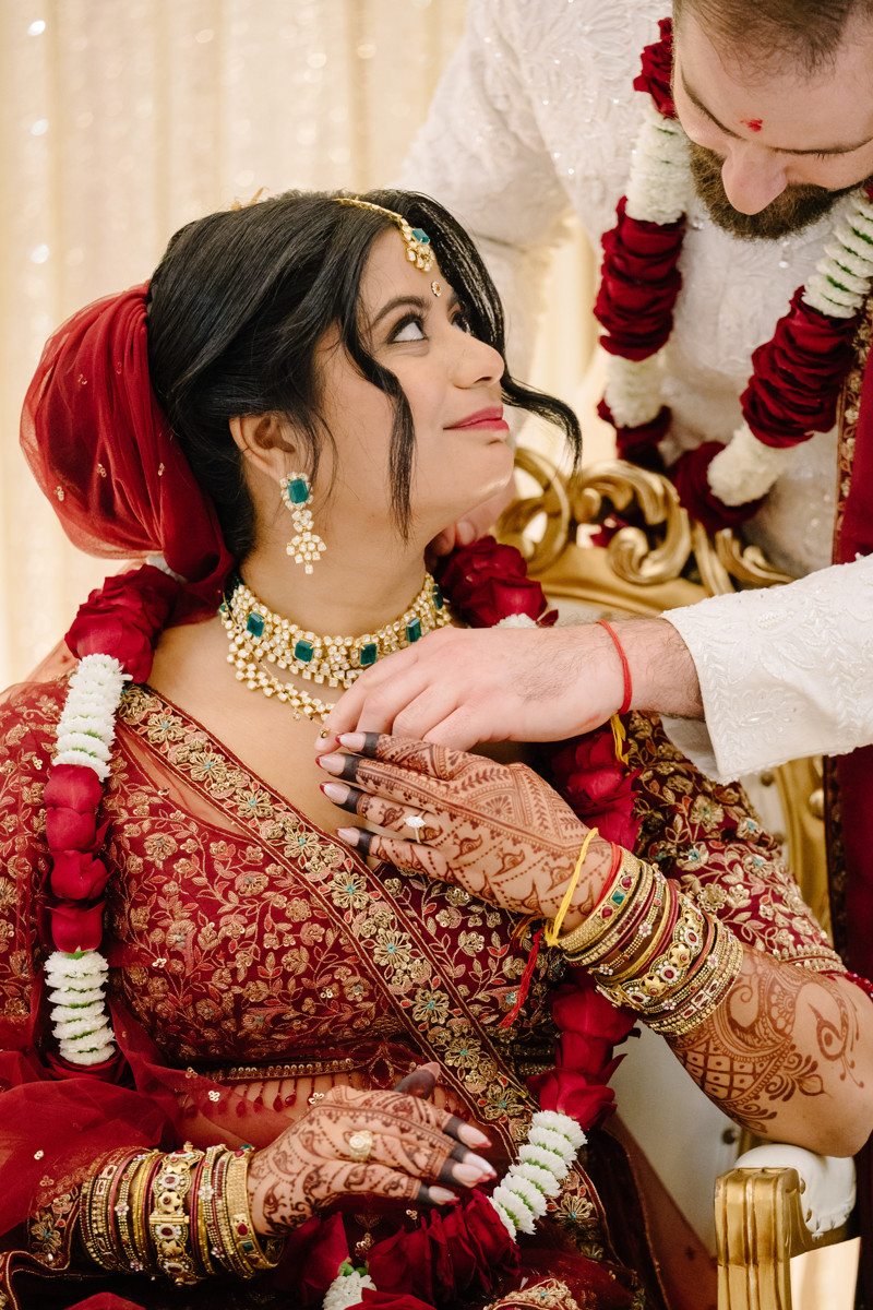 Houston documentary wedding indian american at omni hotel riverway riveroaks photo
