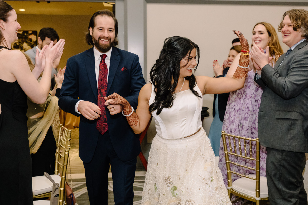 Houston documentary wedding indian american at omni hotel riverway riveroaks photo