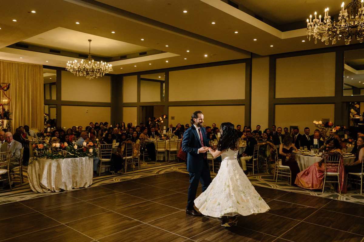 Houston documentary wedding indian american at omni hotel riverway riveroaks photo