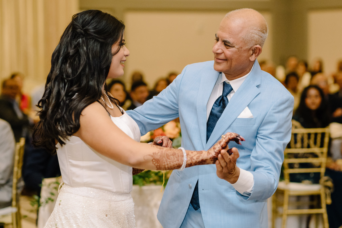 Houston documentary wedding indian american at omni hotel riverway riveroaks photo