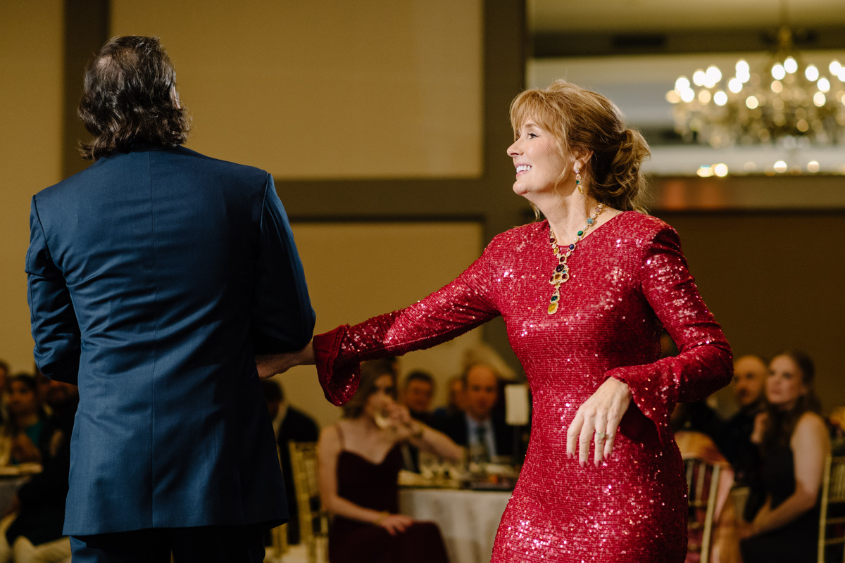 Houston documentary wedding indian american at omni hotel riverway riveroaks photo