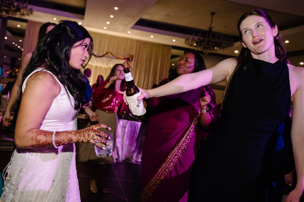 Houston documentary wedding indian american at omni hotel riverway riveroaks photo
