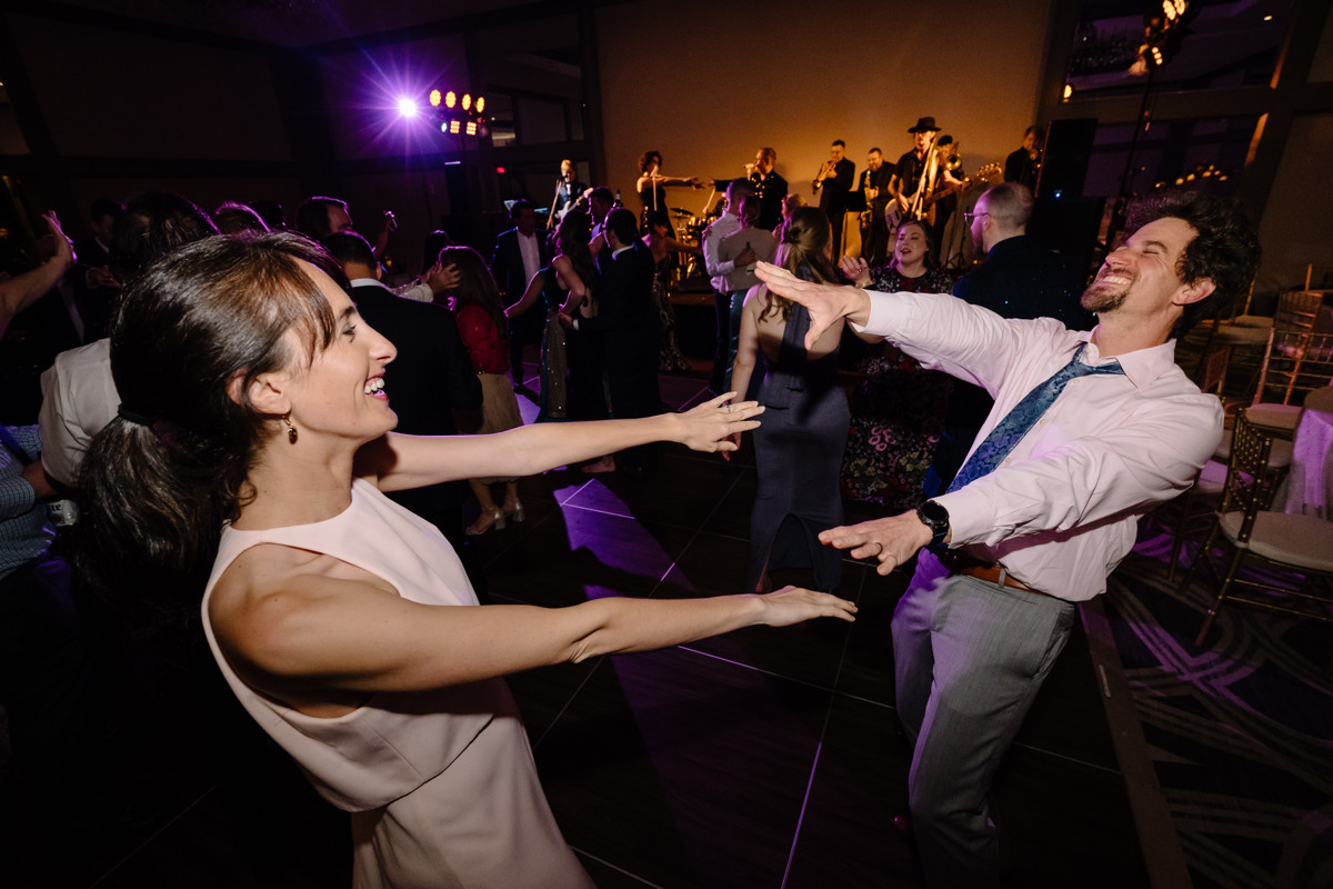 Houston documentary wedding indian american at omni hotel riverway riveroaks photo
