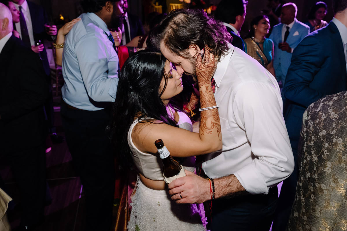 Houston documentary wedding indian american at omni hotel riverway riveroaks photo