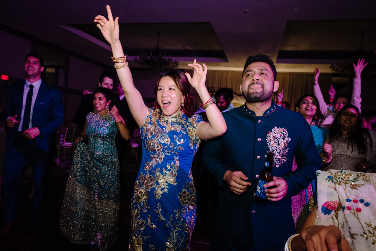 Houston documentary wedding indian american at omni hotel riverway riveroaks photo