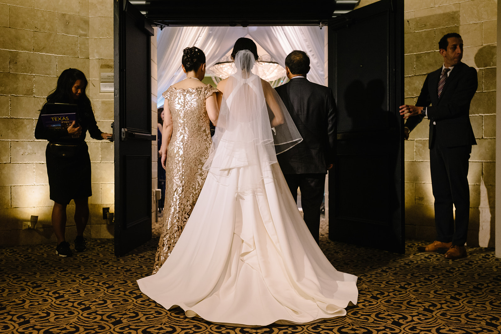 Wedding photo hotel zaza museum district ballroom reception new year eve party best houston wedding photographer