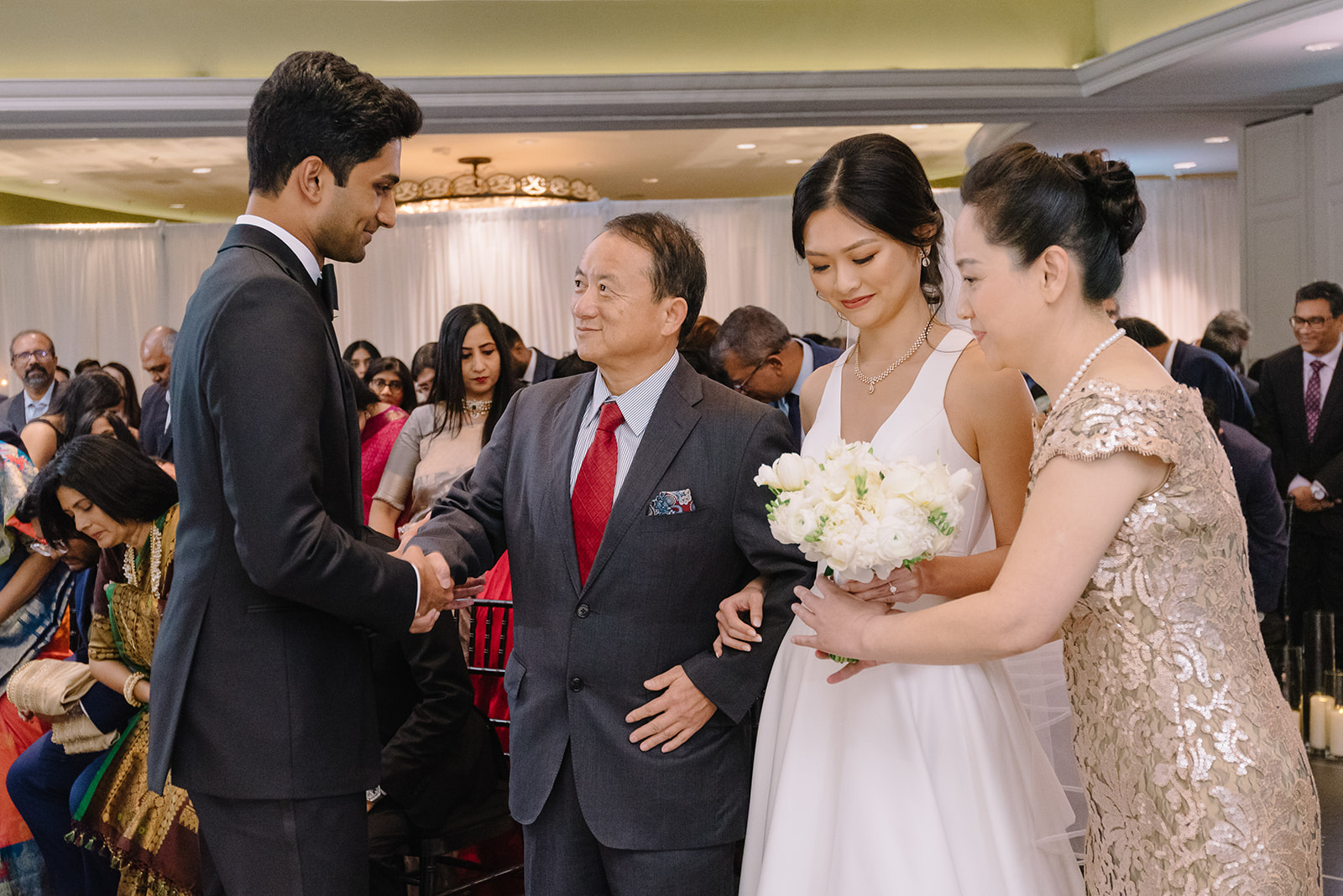 Wedding photo hotel zaza museum district ballroom reception new year eve party best houston wedding photographer