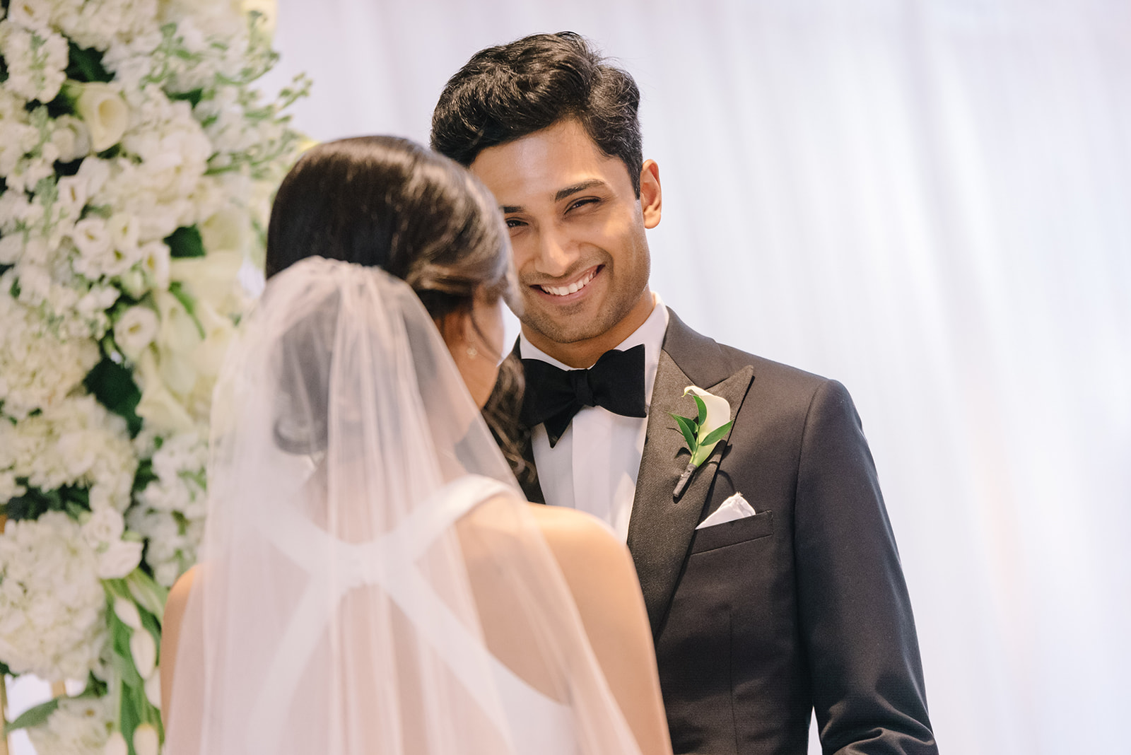 Wedding photo hotel zaza museum district ballroom reception new year eve party best houston wedding photographer