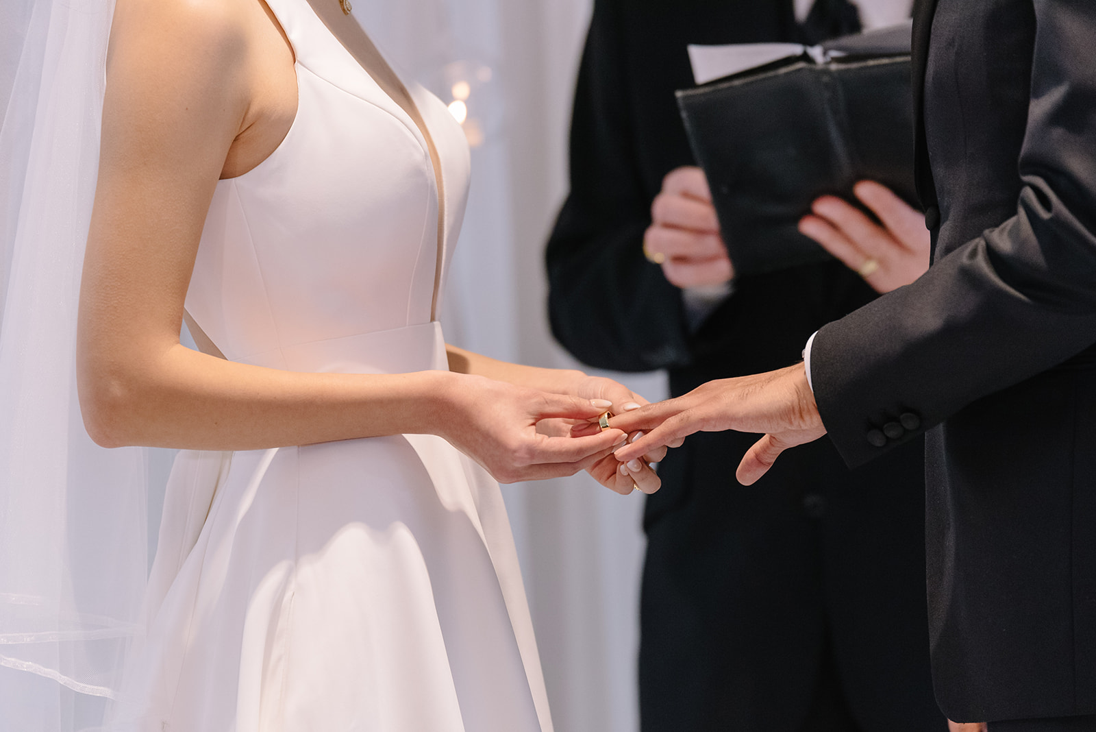 Wedding photo hotel zaza museum district ballroom reception new year eve party best houston wedding photographer
