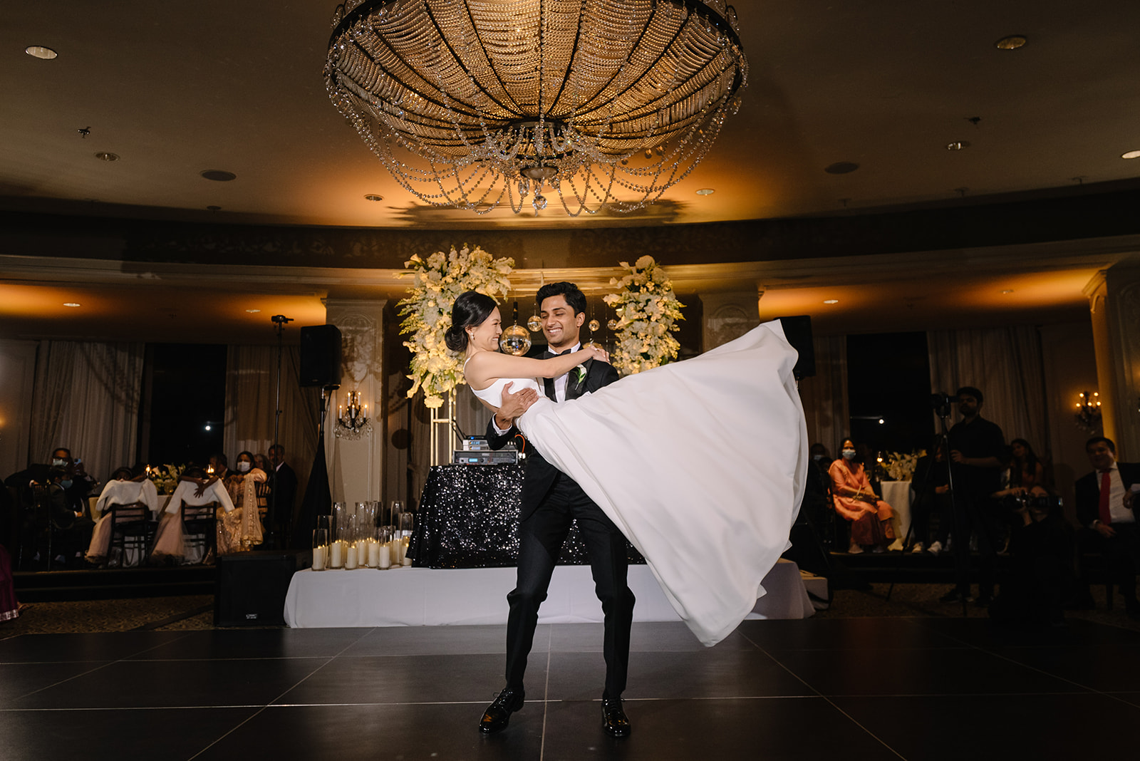 Wedding photo hotel zaza museum district ballroom reception new year eve party best houston wedding photographer
