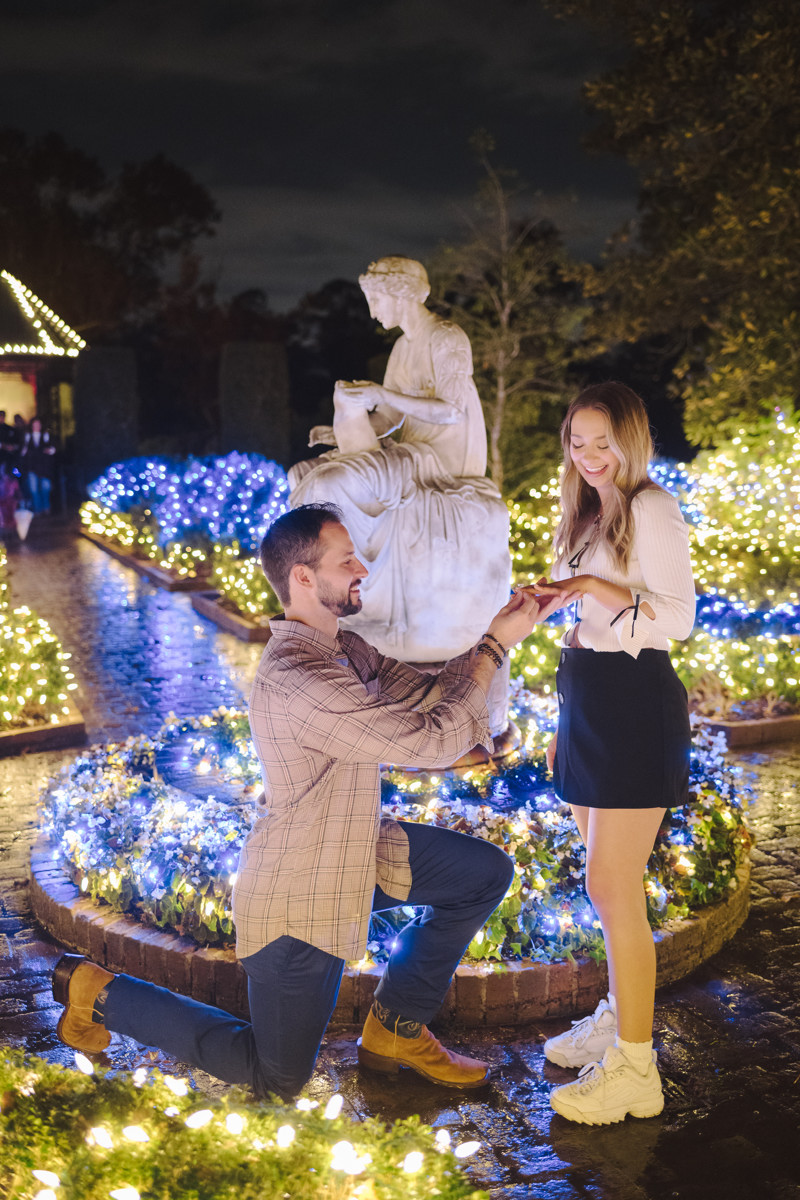 Bayou bend garden Christmas engagement proposal location best houston photographer