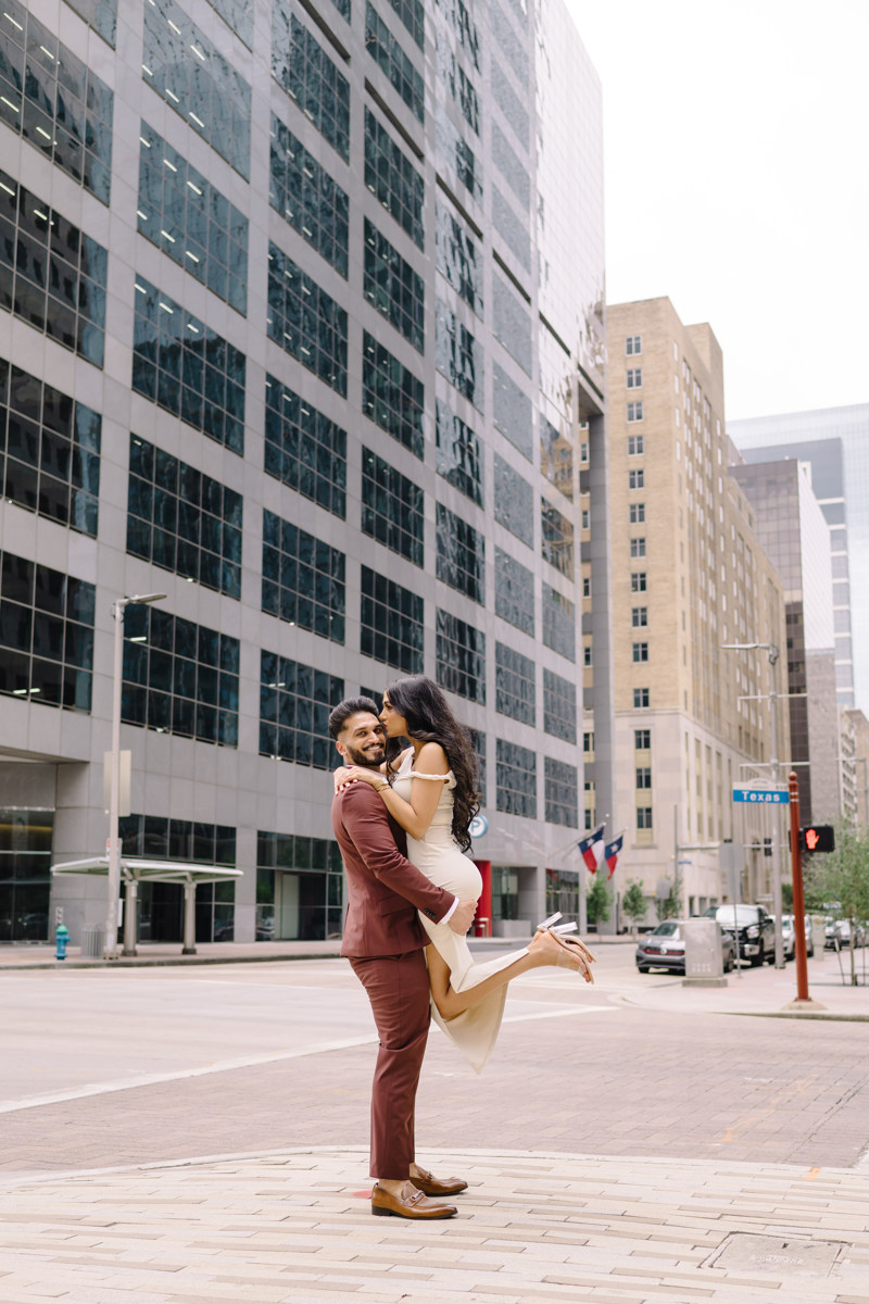 Downtown houston bar engagement proposal skyline best houston photographer