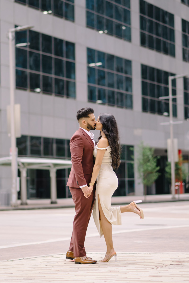 Downtown houston bar engagement proposal skyline best houston photographer