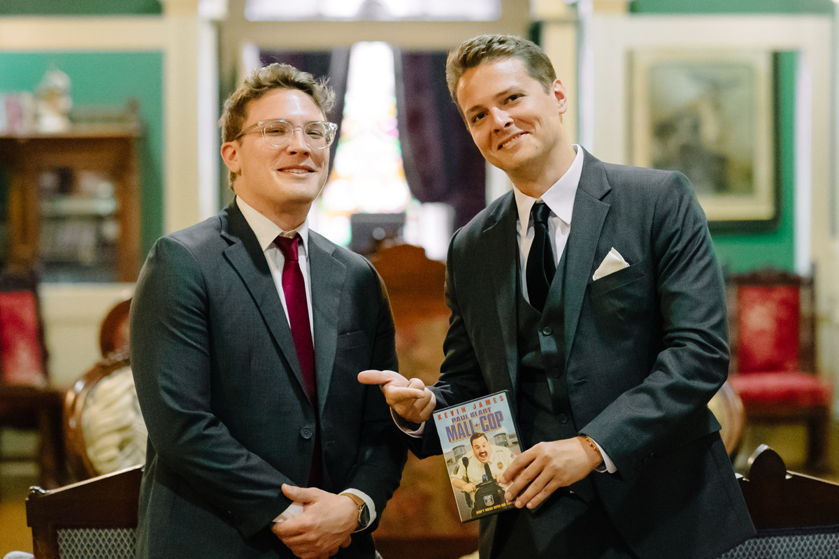 Micro wedding in Brenham texas true to color documentary houston wedding photographer