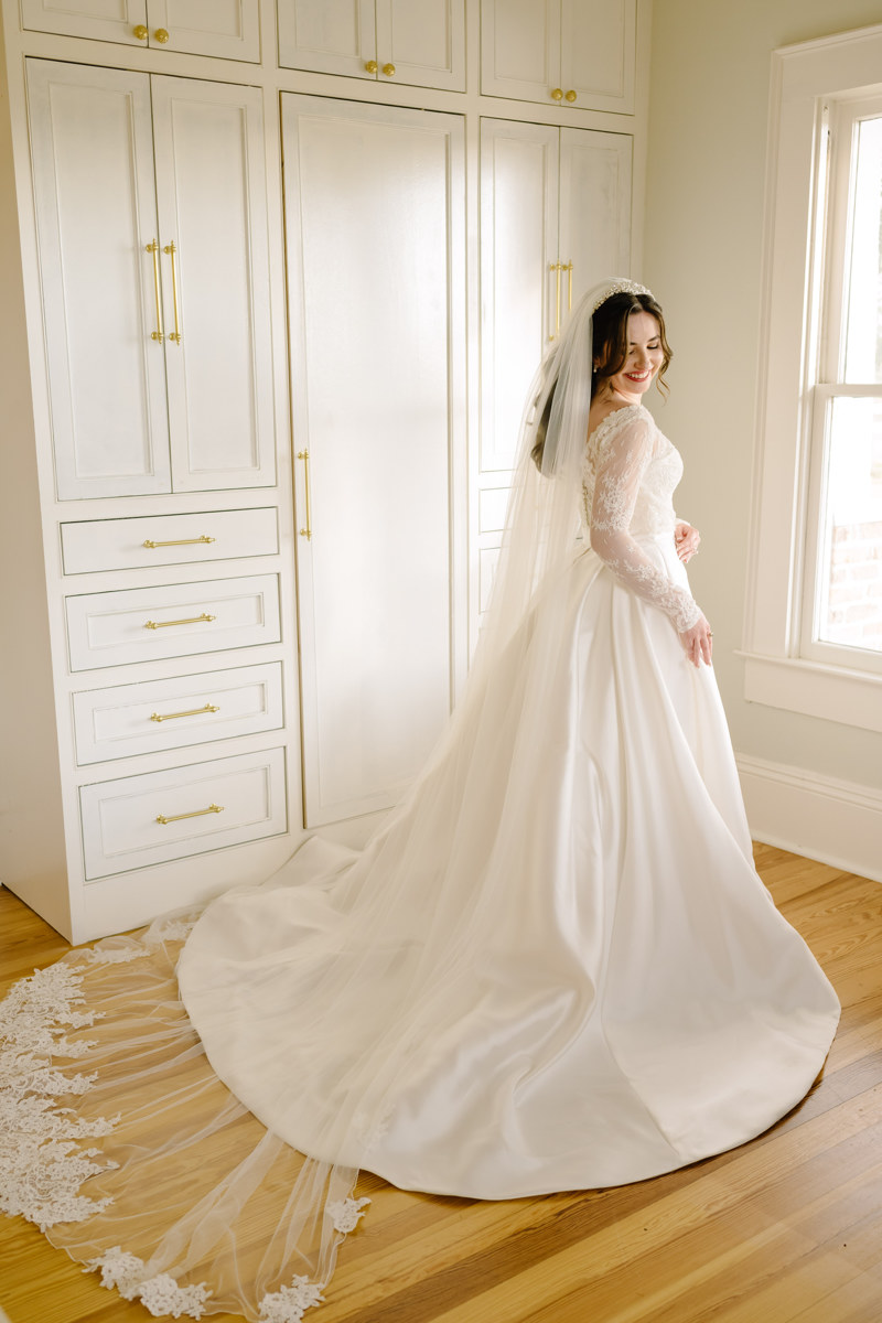 Micro wedding in Brenham texas true to color documentary houston wedding photographer