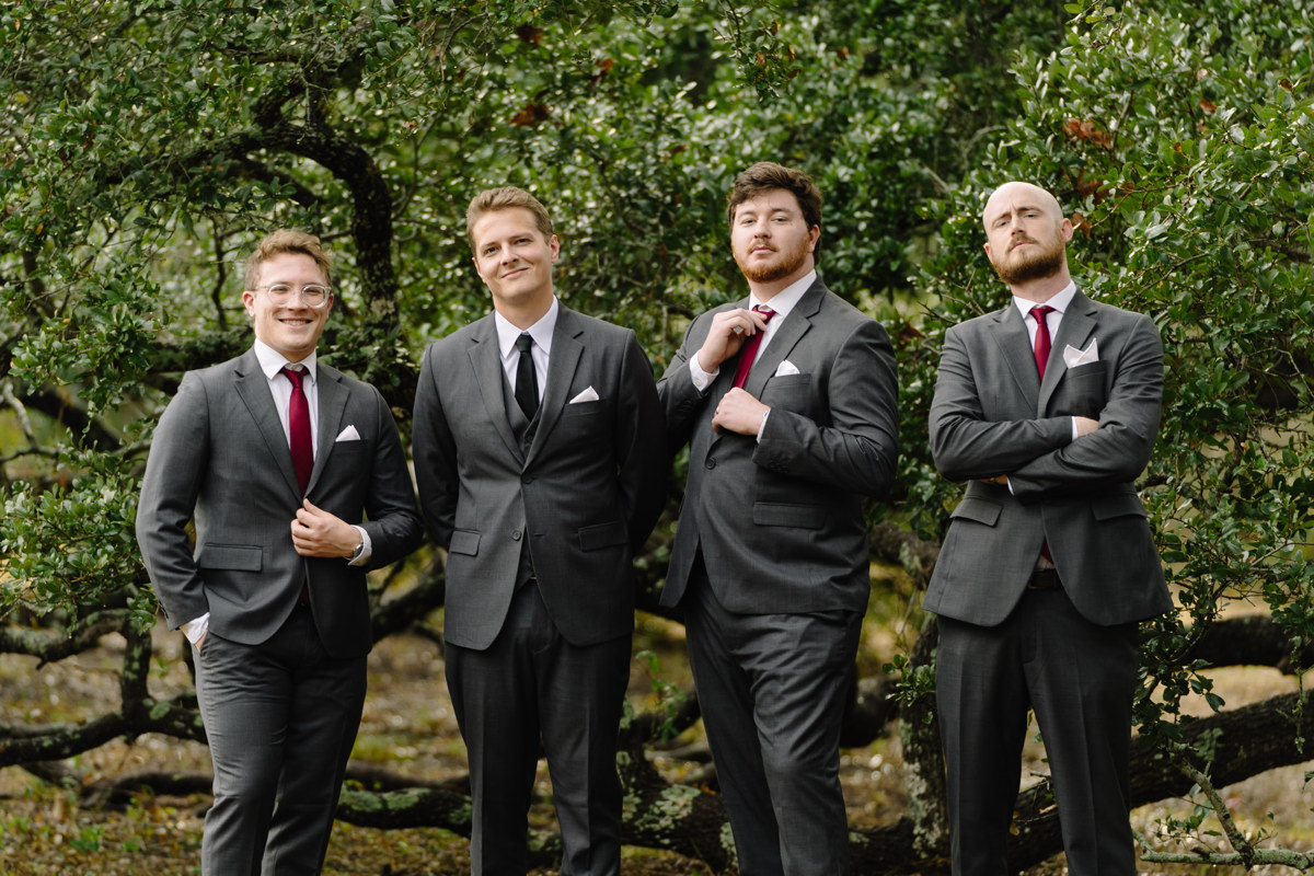 Micro wedding in Brenham texas true to color documentary houston wedding photographer