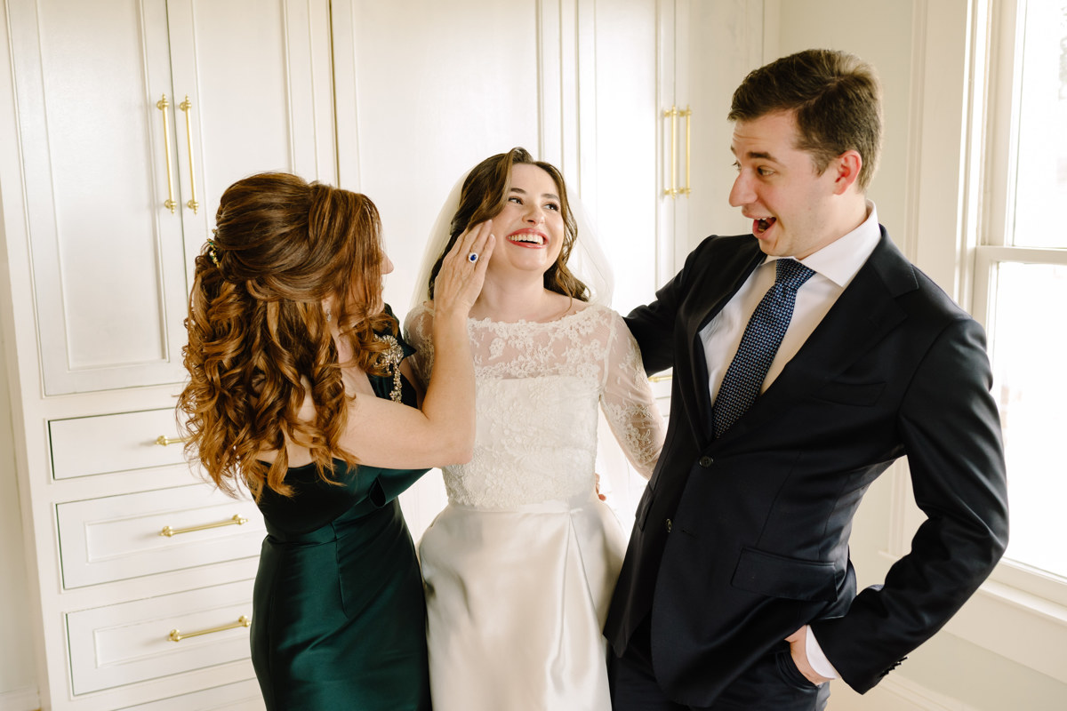 Micro wedding in Brenham texas true to color documentary houston wedding photographer