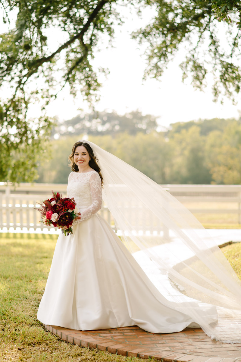 Micro wedding in Brenham texas true to color documentary houston wedding photographer