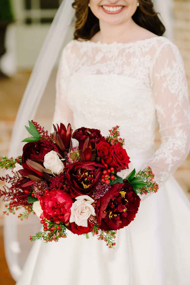 Micro wedding in Brenham texas true to color documentary houston wedding photographer